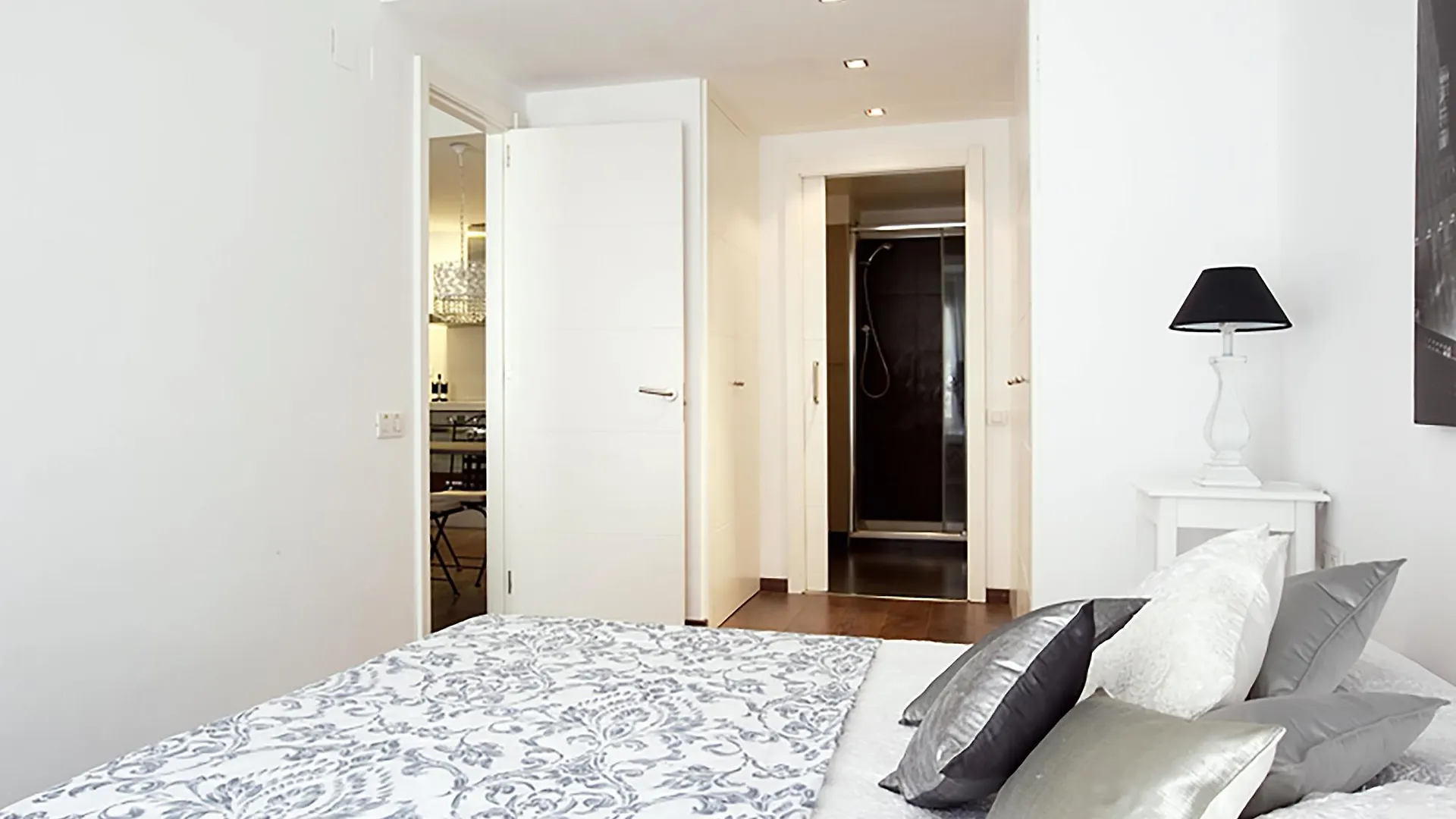 Bas Apartments Gracia Barcelona 0*,  Spain