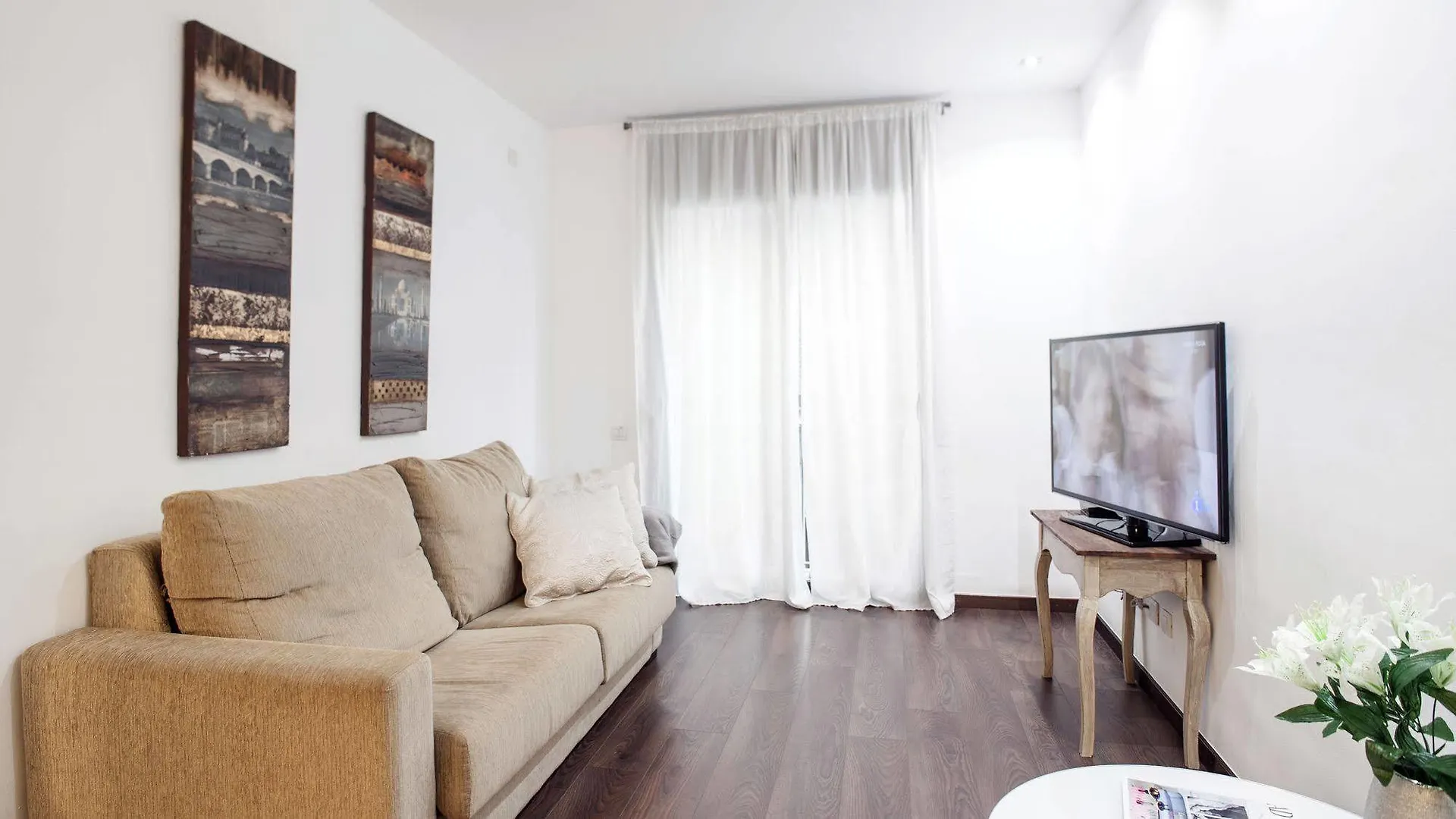 Bas Apartments Gracia Barcelona 0*,  Spain