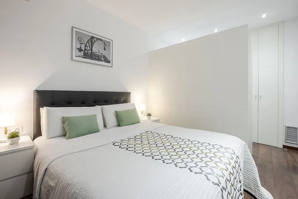 Bas Apartments Gracia Barcelona 0*,  Spain